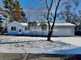 1571 Racine Ave S, Lakeland, MN 55043