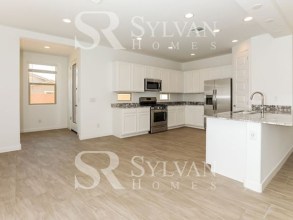 5th image of 471 E Cactus Wren Dr