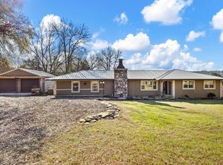 2075 Center Valley Rd, Russellville, AR 72802