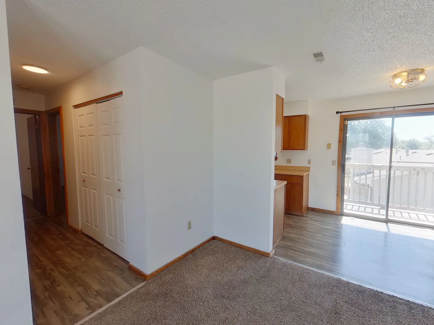3950 N Garland -4 — Photo 3