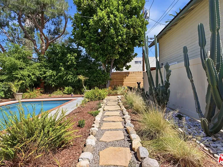 2624 Van Buren Pl — Photo 33