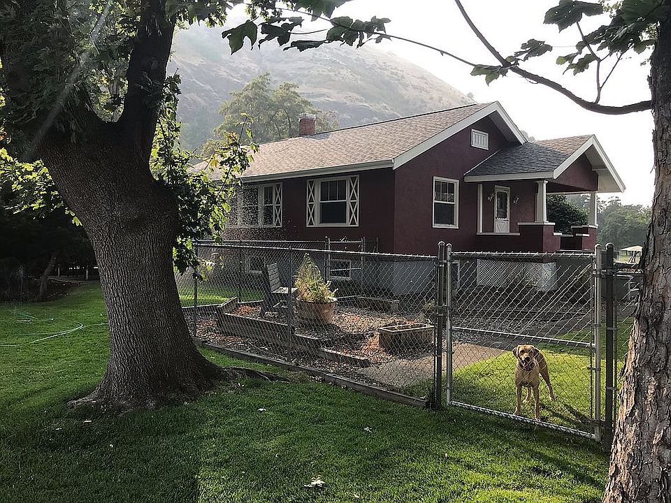 1st image of 203 E Jackson St