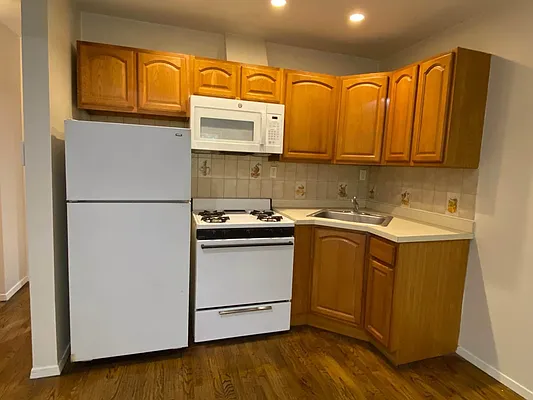 Rented by JC Cornerstone Realty & Management LLC | media 8