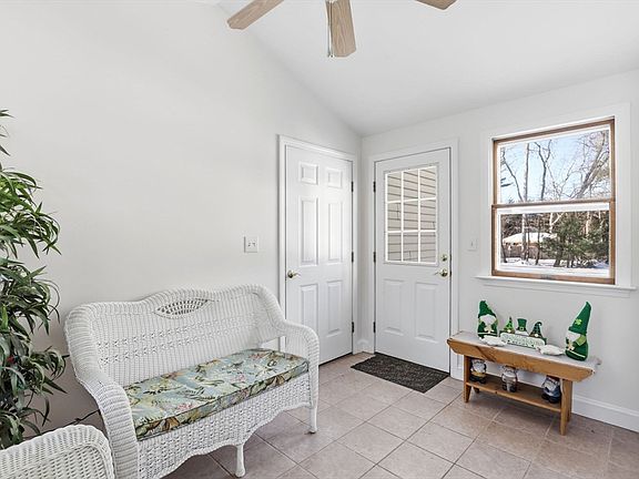 4th image of 40 Fosdick Rd