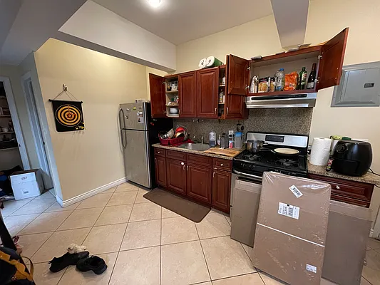 Rented by Sterling Realty Solution Inc | media 3