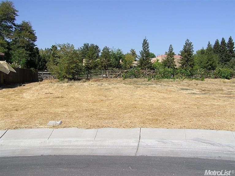 2nd image of 1311 Cassel Ln