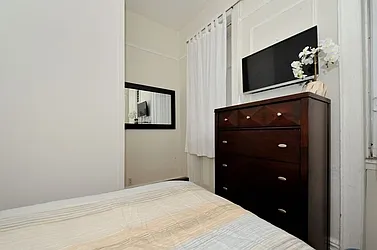 Rented by Eisenberg Exclusives