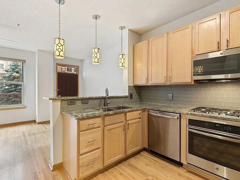 600 N 2nd St #120 — Photo 1
