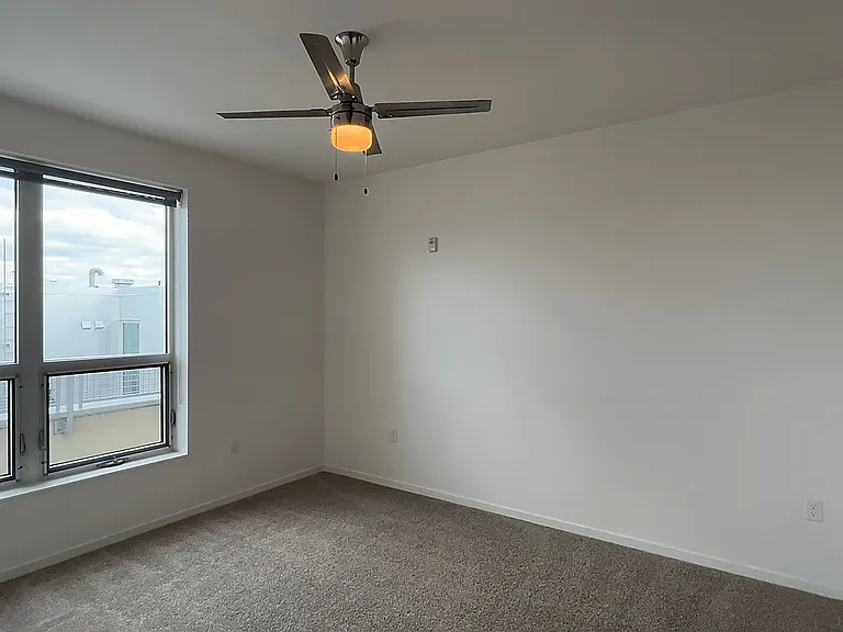 1800 Lake — Photo 34