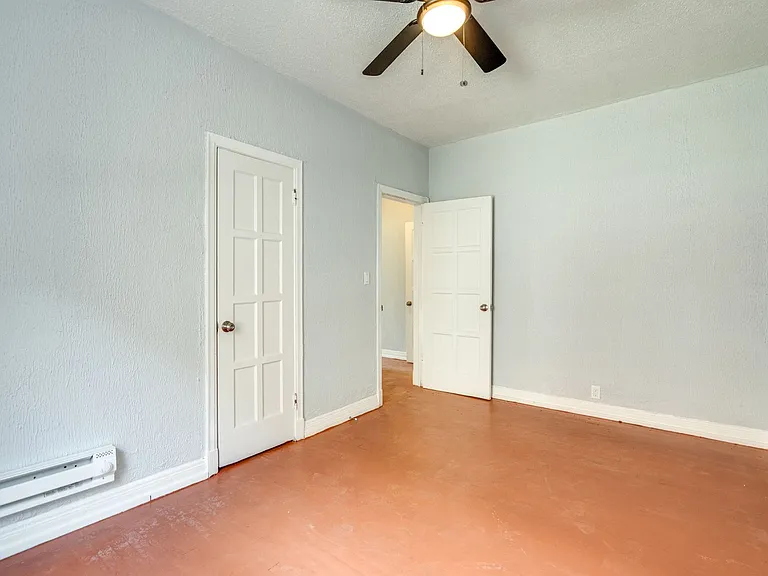 2840 S Moreland Blvd #14 — Photo 7