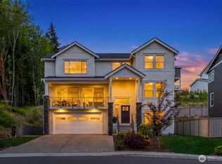 1762 Crystallia Ct, Poulsbo, WA 98370