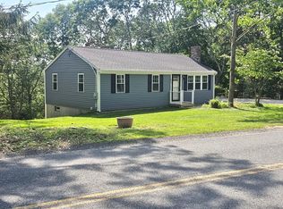 899 Long Pond Rd, Plymouth, MA 02360