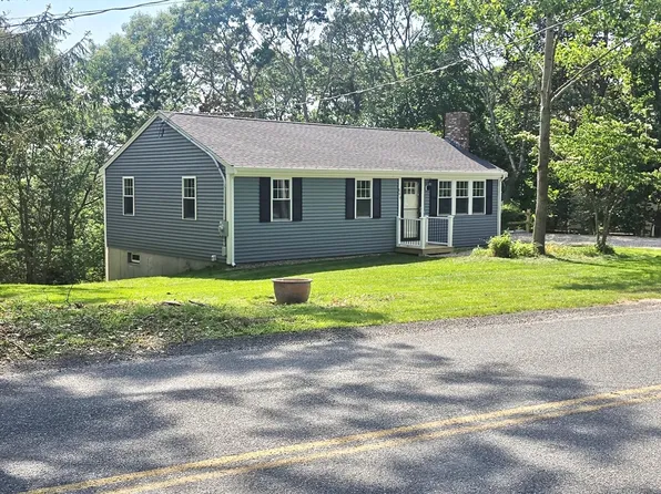 899 Long Pond Rd, Plymouth, MA 02360