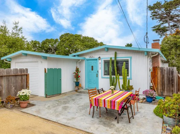 812 2nd St, Pacific Grove, CA 93950