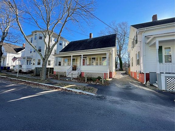 2nd image of 14 Lincoln Ave