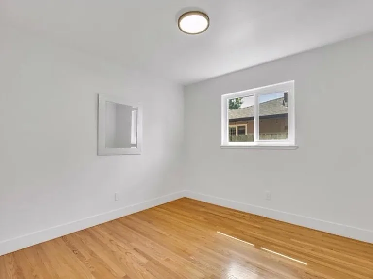2904 58th St — Photo 15