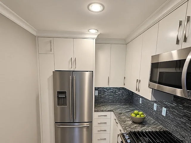 2 bed, 970 sqft, $2,400 — Photo 4
