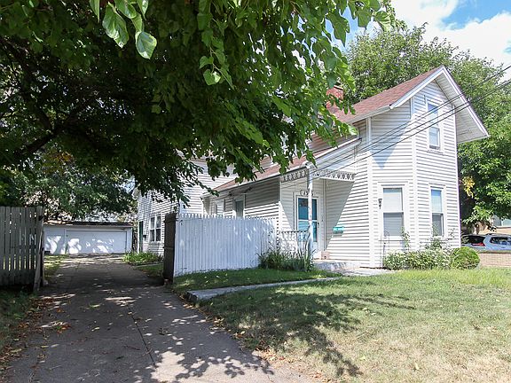 3rd image of 1336 Cove Ave