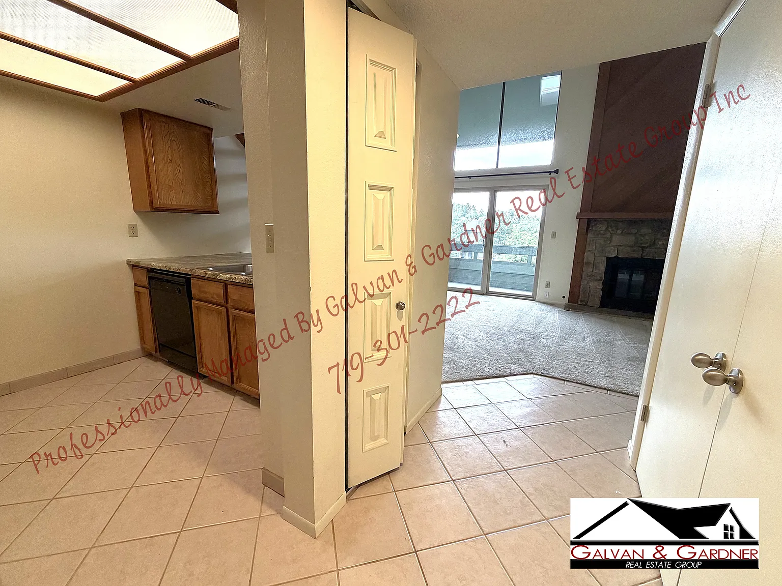 2 bed, 992 sqft, $1,400 — Photo 4