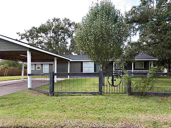 4th image of 3905 Broadmoor Dr