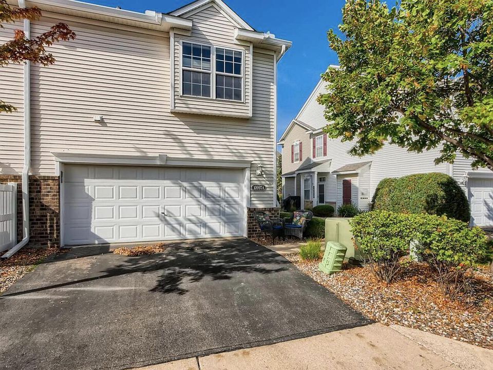 1st image of 10997 Oak Grove Cir