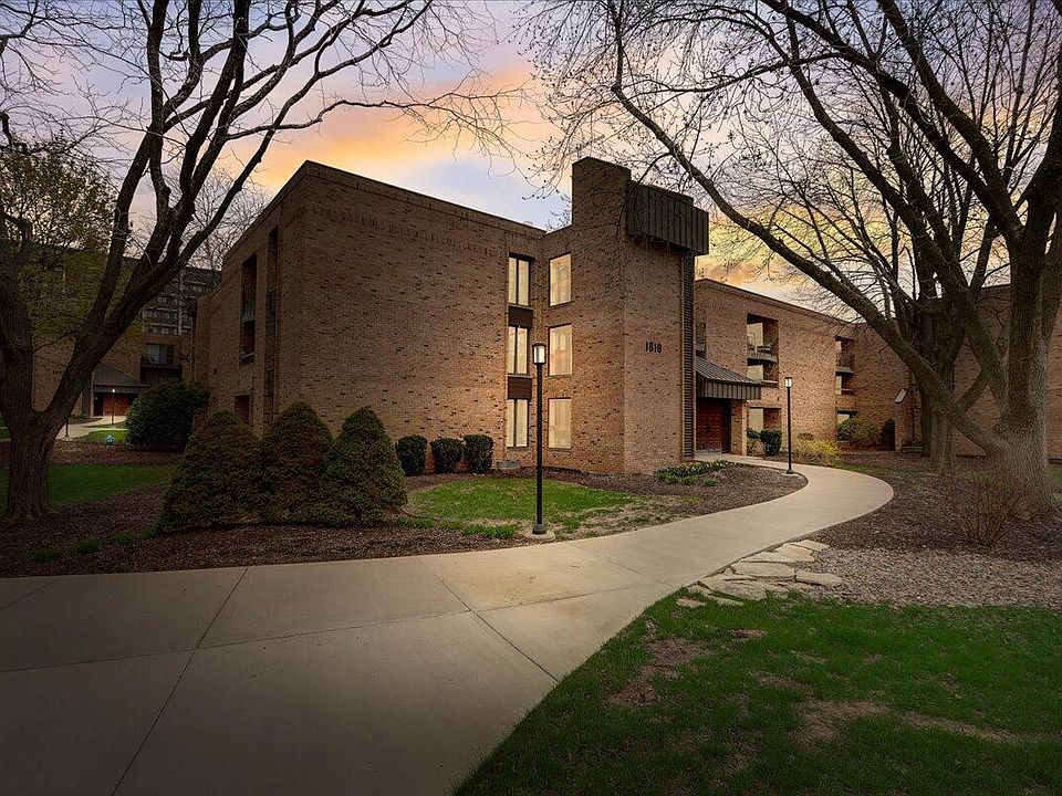 1st image of 1818 East Shorewood BOULEVARD #309