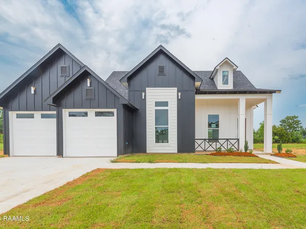 116 Spring Meadows Dr, Broussard, LA 70518