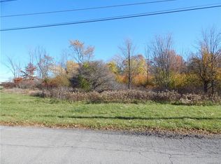 1062 Whitehaven Rd, Grand Island, NY 14072