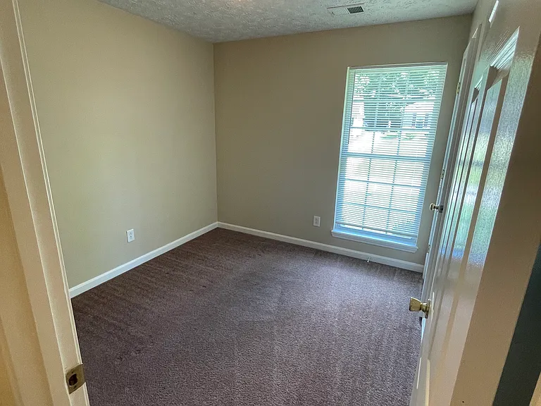 10824 Charlene Dr — Photo 11