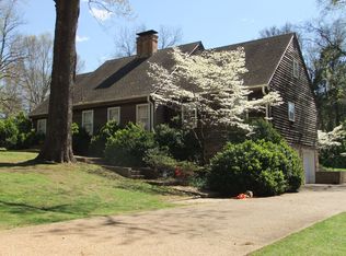 1216 Stonehurst Dr SE, Huntsville, AL 35801