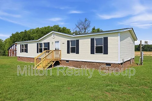 1385 Live Oak Rd Photo 1