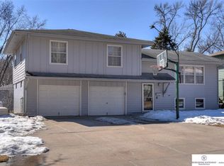 9435 Miami St, Omaha, NE 68134