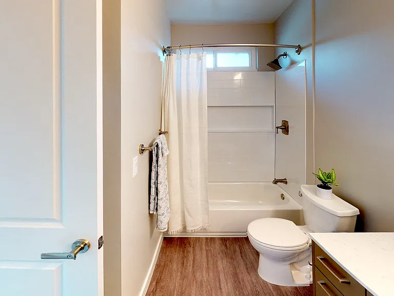 Vercanta Newport Beach | Newport Beach, CA | Bathroom