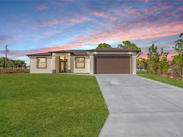 809 Vance St E, Lehigh Acres, FL 33974