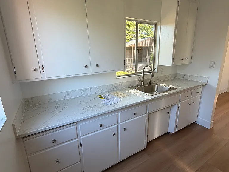 315 Hamilton Dr — Photo 5