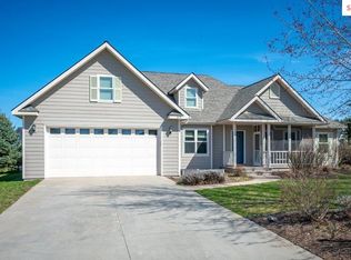 615 Whiskey Jack Cir, Sandpoint, ID 83864