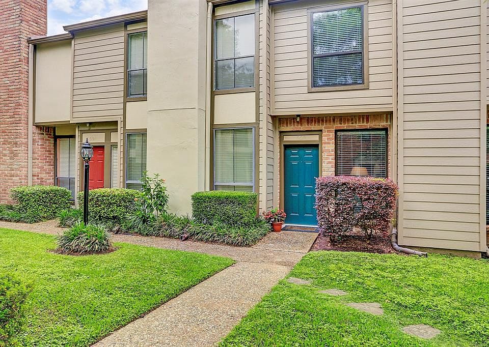 1st image of 1201 McDuffie St Unit 220