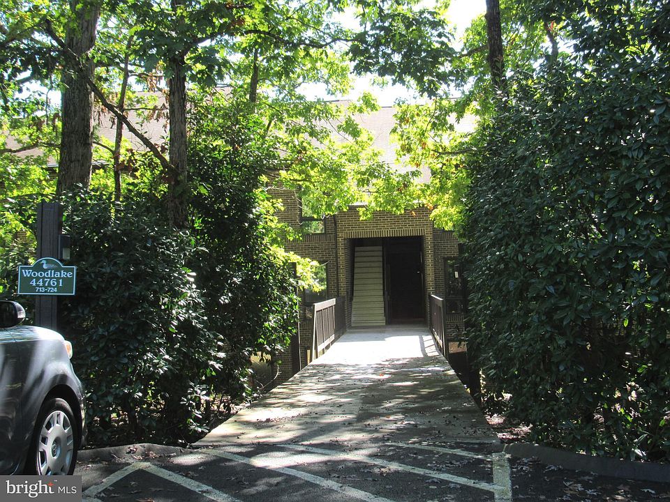 1st image of 44761 Woodlake Ct #9B