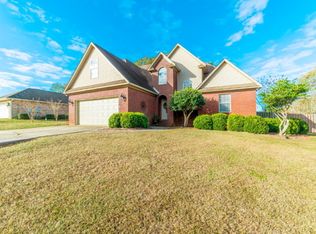 25447 Lakeland Dr, Loxley, AL 36551