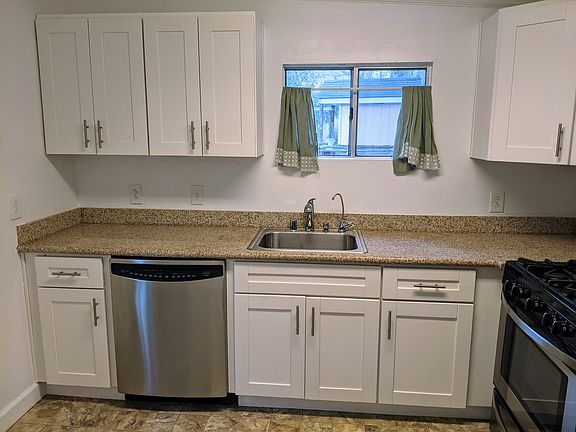 4th image of 16403 Kennedy Rd