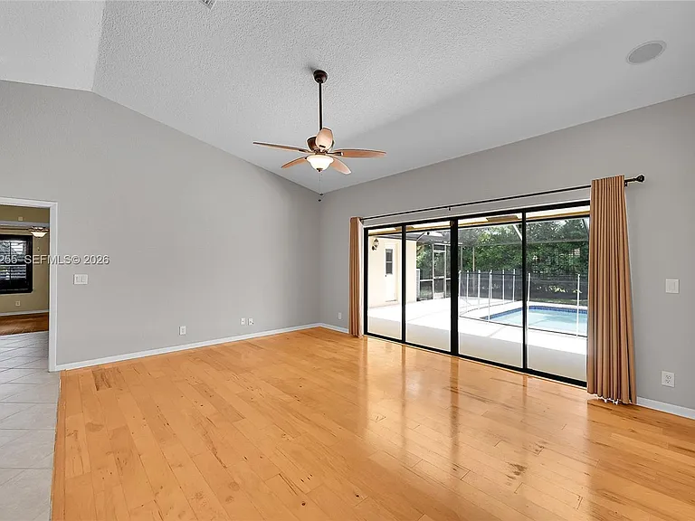 4745 NW 99th Ln — Photo 16