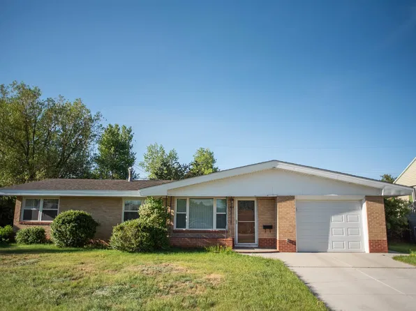 1414 Palmer Dr, Laramie, WY 82070