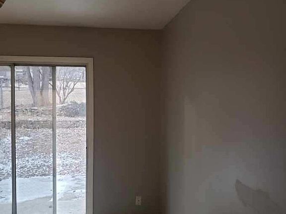 4th image of 4222 N 91st St