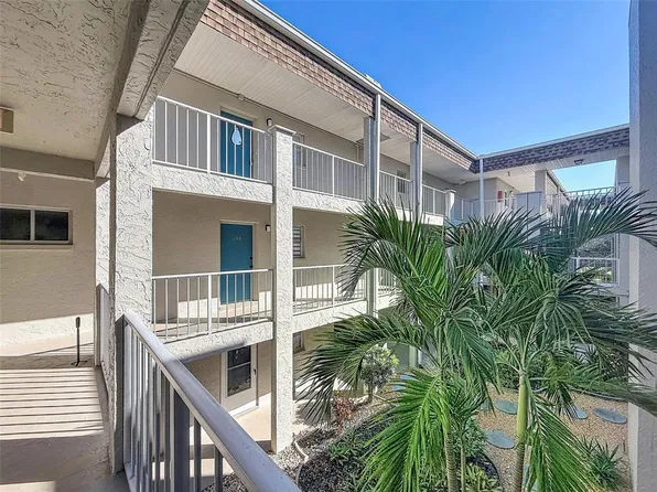 1520 GLEN OAKS DRIVE E #244, SARASOTA, FL 34232