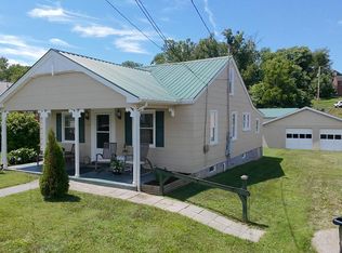 136 Hulldale Ave, Marion, VA 24354