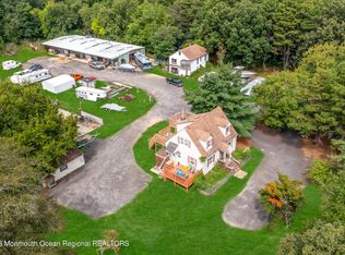 366 Oak Glen Rd, Howell, NJ 07731