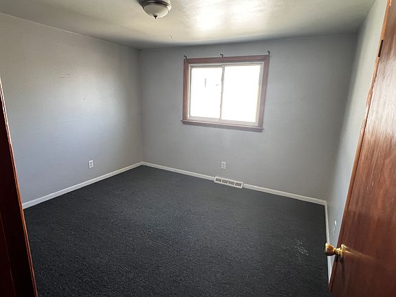 3rd image of 31 Crandon Blvd #2