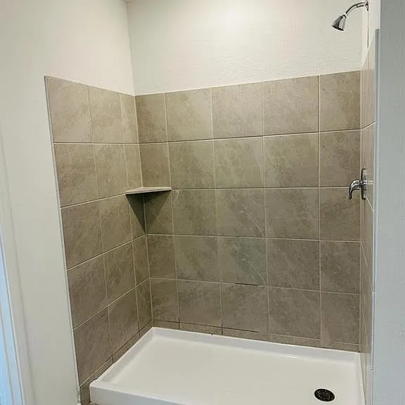 1728 Round House Ln — Photo 8