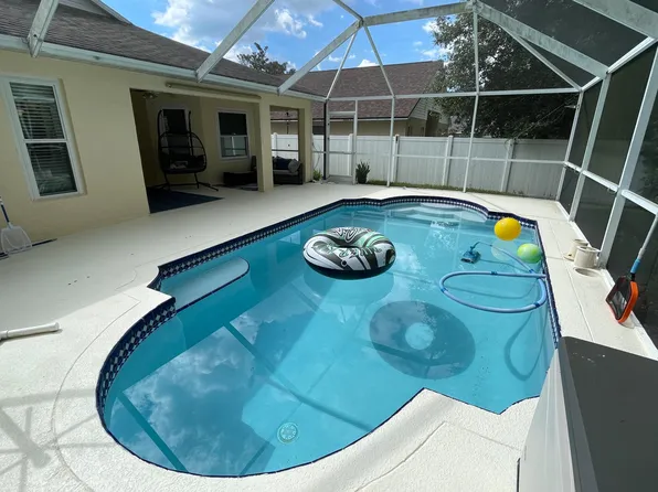 3048 Beaver Pond Trl, Valrico, FL 33596