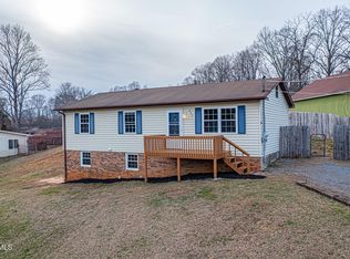235 Chestnut St, Church Hill, TN 37642